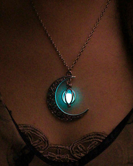 Hollow Moon Heart-shaped Luminous Pumpkin Necklace - Vibes Harmony