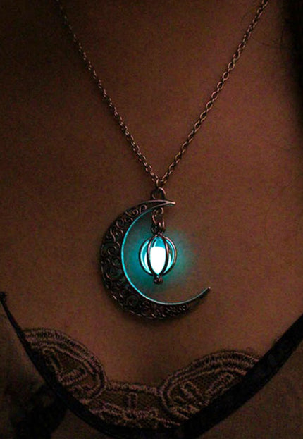 Hollow Moon Heart-shaped Luminous Pumpkin Necklace - Vibes Harmony